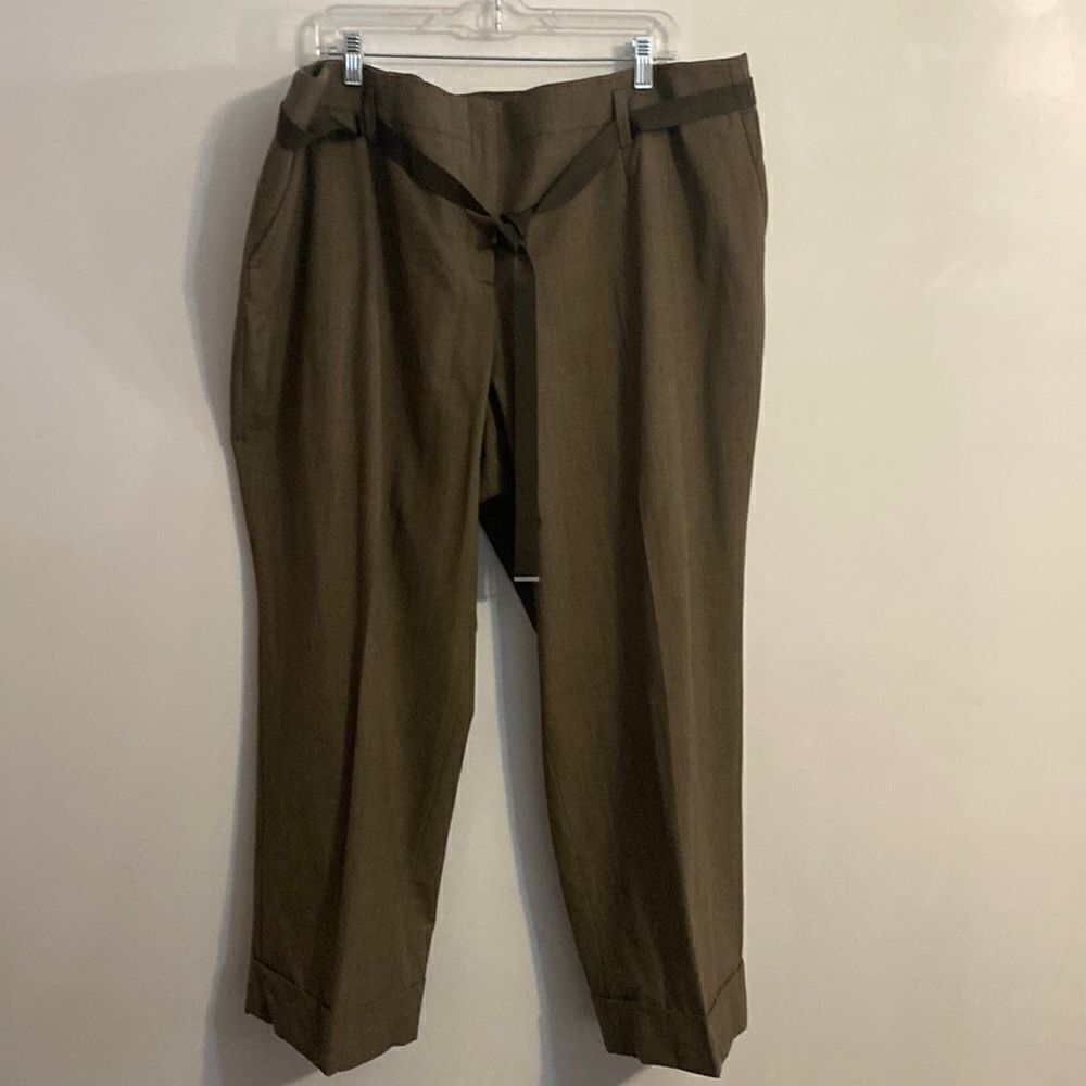Liz Claiborne Audra Invisible Stretch wide leg brown/tan cuff pants, size 24P